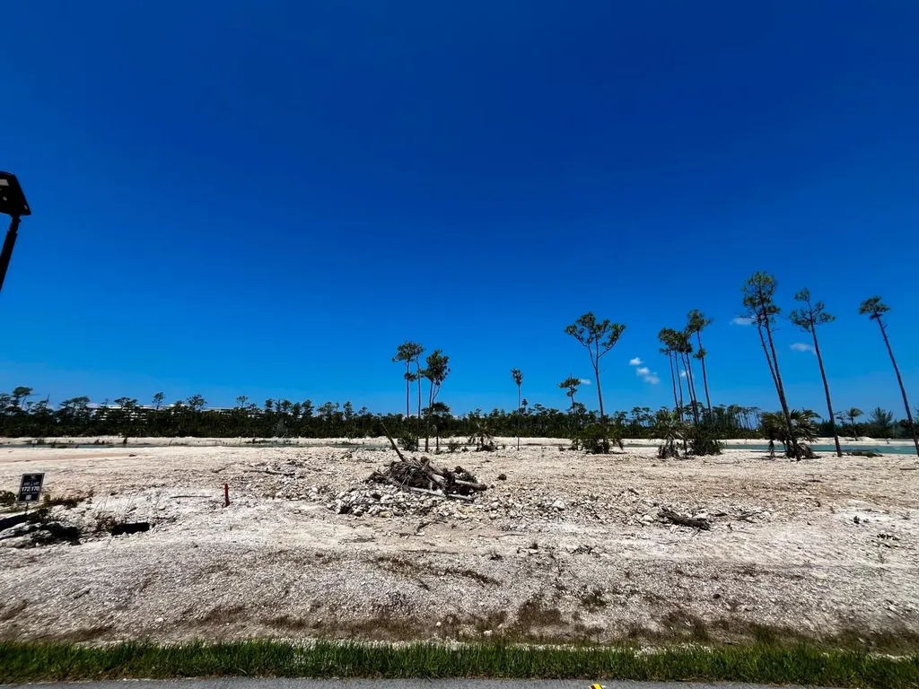 Lot 170, Windsor Lakes New Providence Paradise Island BS