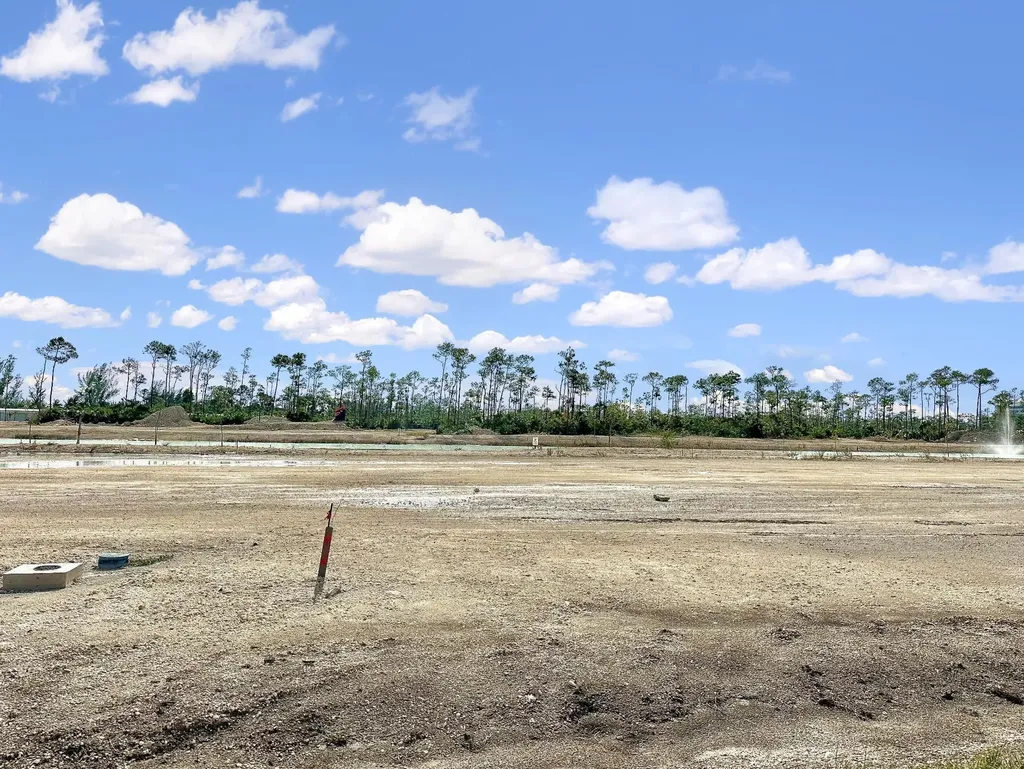 Windsor Lakes New Providence Paradise Island BS