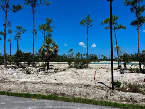 Windsor Lakes New Providence Paradise Island BS