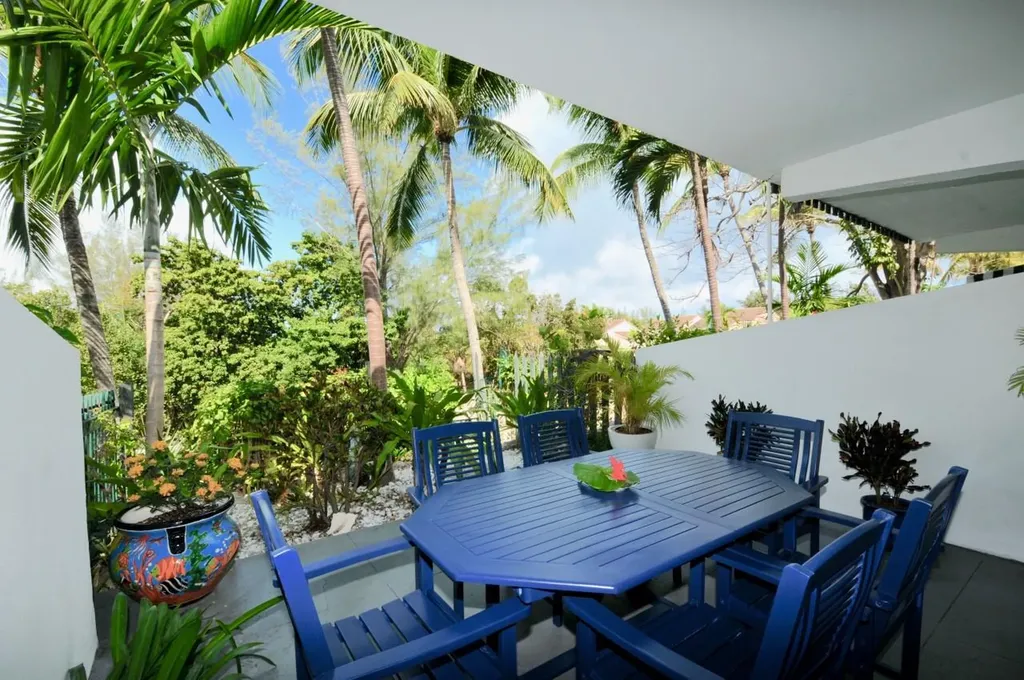 Bay View Village New Providence Paradise Island BS