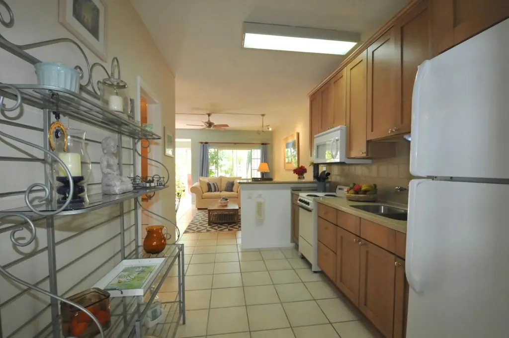 Bay View Village New Providence Paradise Island BS
