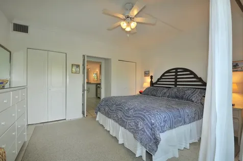 Bay View Village New Providence Paradise Island BS