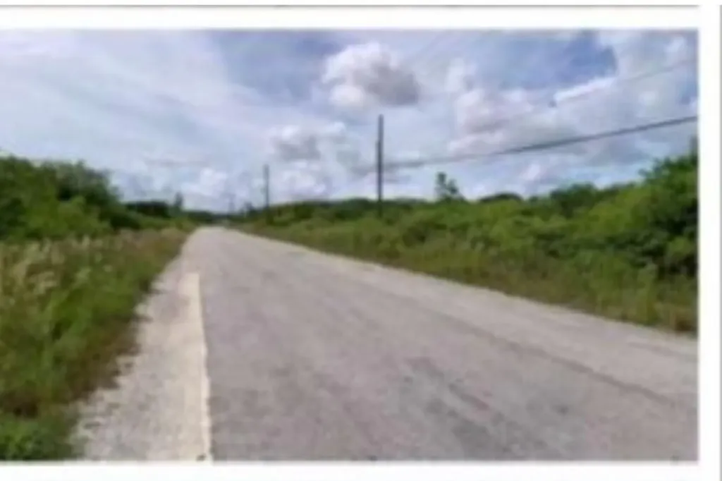 Queen's Highway Andros BS