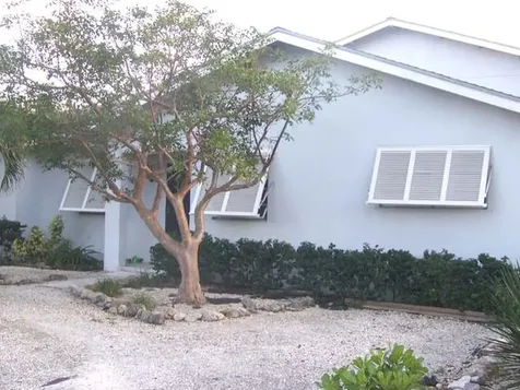 Tropical Gardens New Providence Paradise Island BS