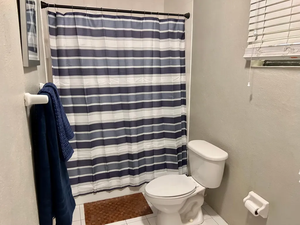 Moseley Lane New Providence Paradise Island BS