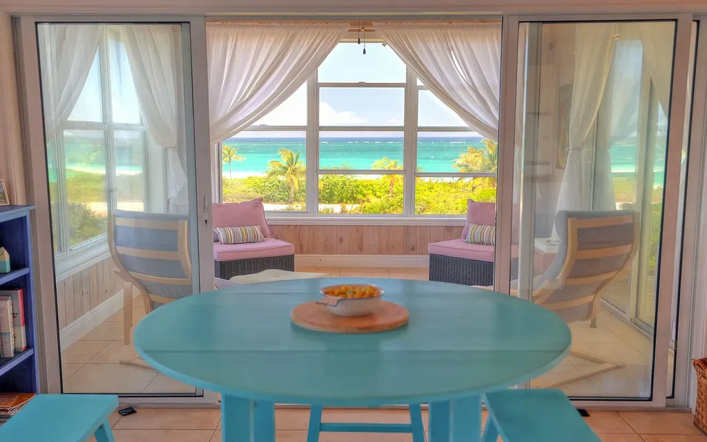 Rhumball, Lot 390 Abaco BS