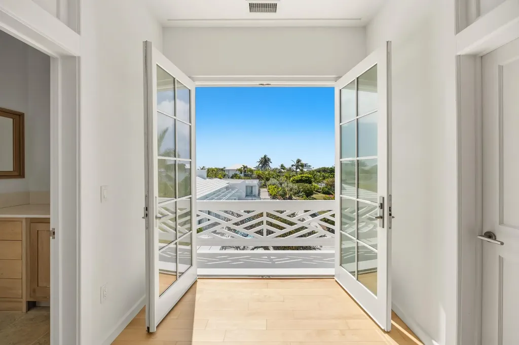 Coconut Grove Estate Abaco BS