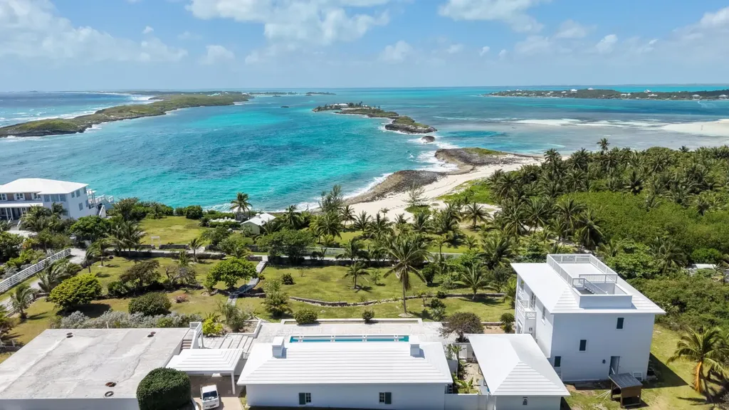 Coconut Grove Estate Abaco BS