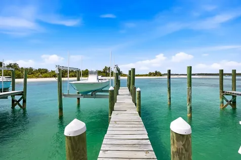 Coconut Grove Estate Abaco BS