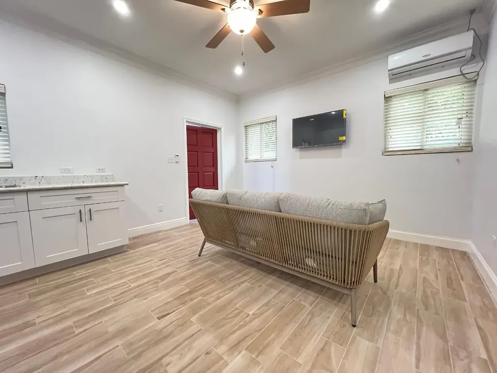 Love Estates 55b New Providence Paradise Island BS