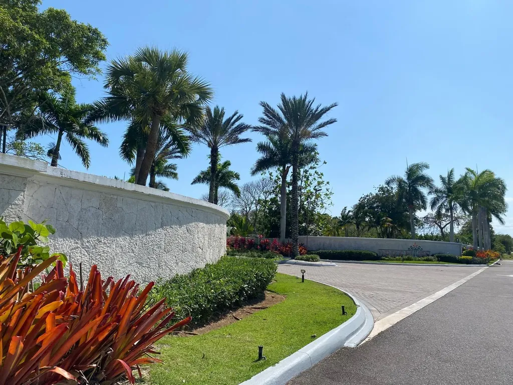 Tranquil Drive New Providence Paradise Island BS