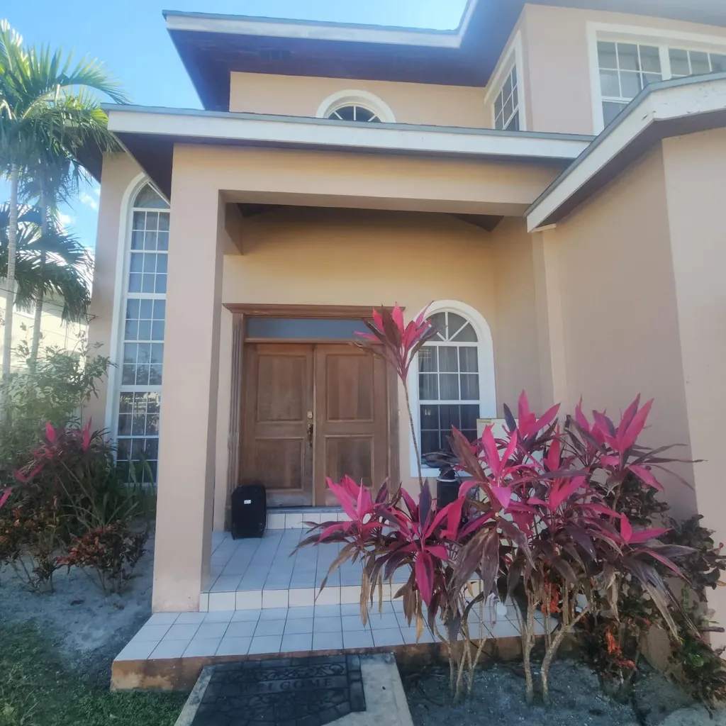 Devonshire Street New Providence Paradise Island BS