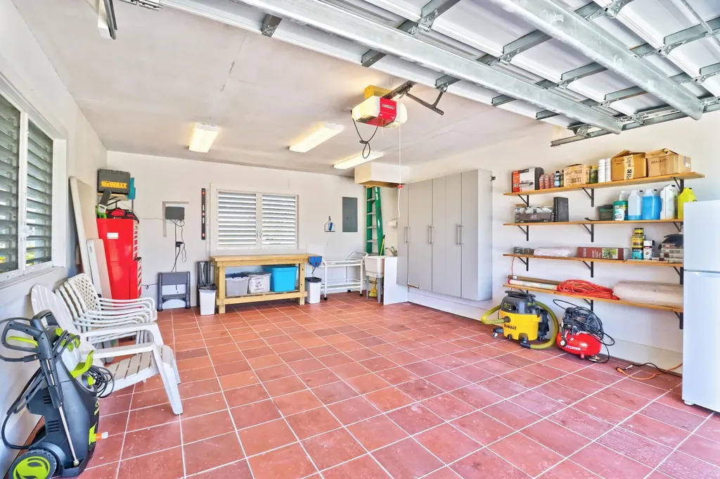 Brigantine Bay Drive Boathouse Abaco BS
