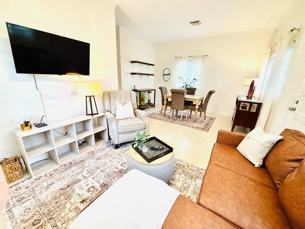 Devonshire Dr. Coral Har 37 New Providence Paradise Island BS
