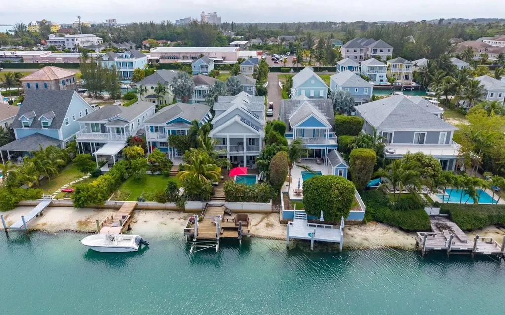 15 Ponciana Cay New Providence Paradise Island BS
