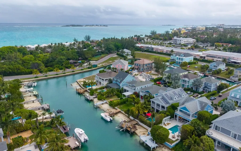 15 Ponciana Cay New Providence Paradise Island BS