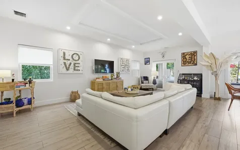 15 Ponciana Cay New Providence Paradise Island BS