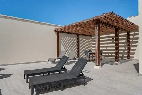 Penthouse #9 Thirty Six New Providence Paradise Island BS