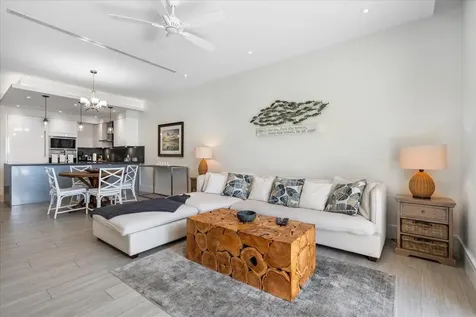 Penthouse #9 Thirty Six New Providence Paradise Island BS