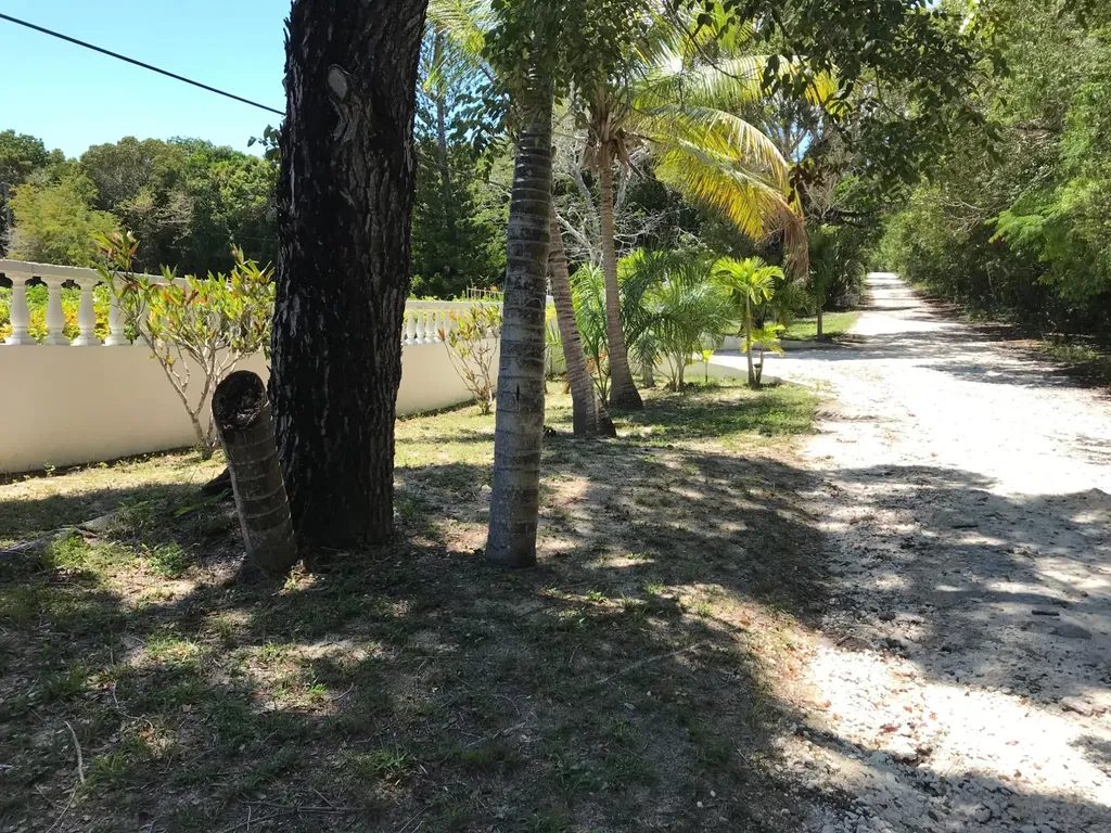 Rock Sound Lot# 4 Eleuth Eleuthera BS