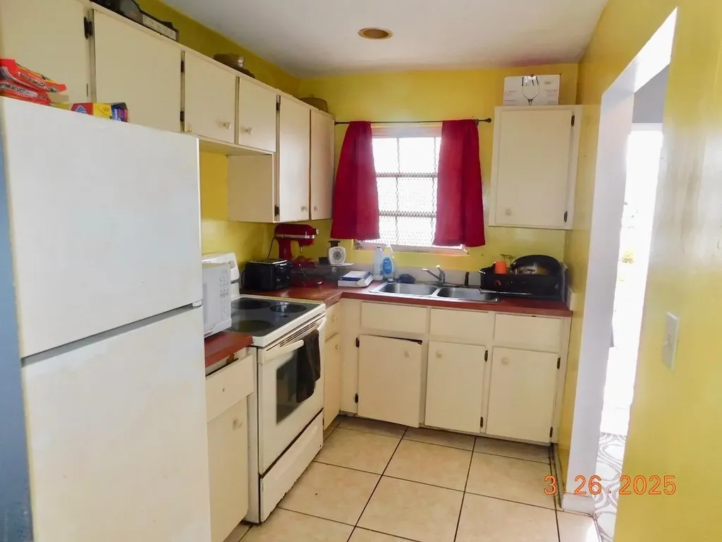 Oates Lane Grand Bahama Freeport BS