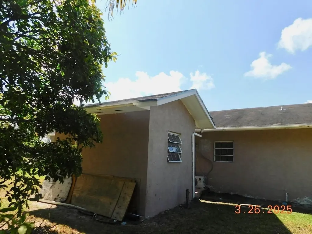Oates Lane Grand Bahama Freeport BS