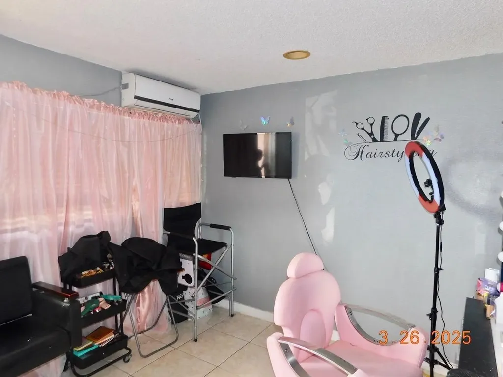 Oates Lane Grand Bahama Freeport BS