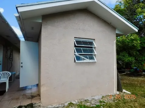 Oates Lane Grand Bahama Freeport BS