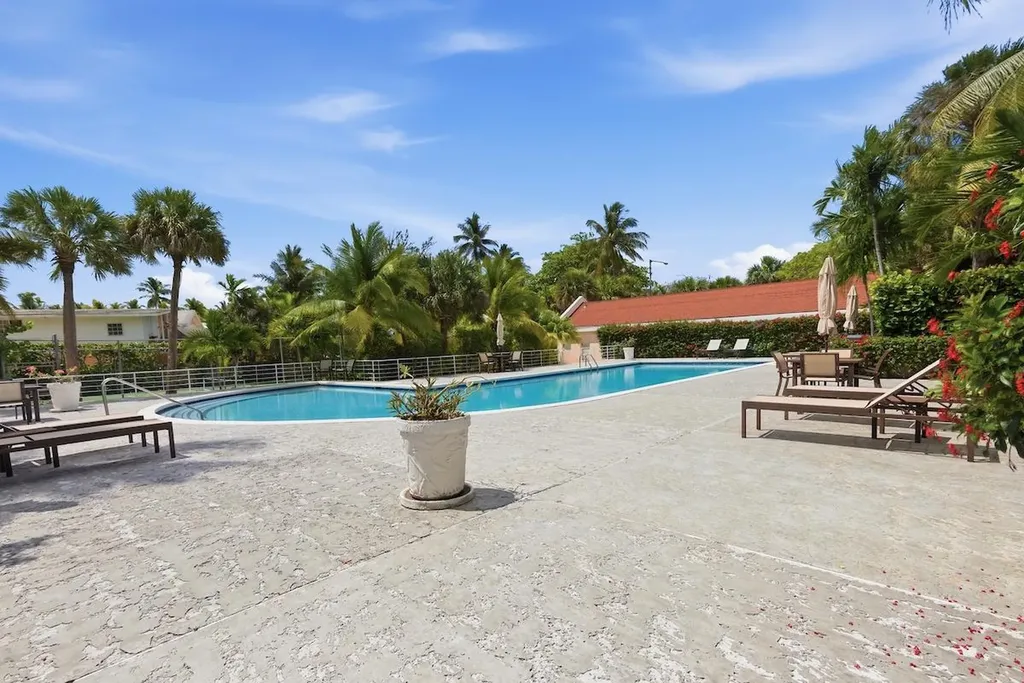 Dicks Point New Providence Paradise Island BS