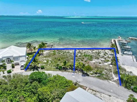 Sunrise Bayfront Lot 18 Abaco BS