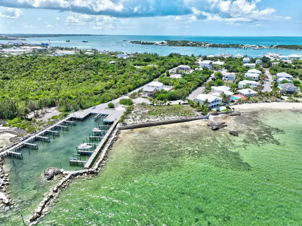 Sunrise Bayfront Lot 17 Abaco BS