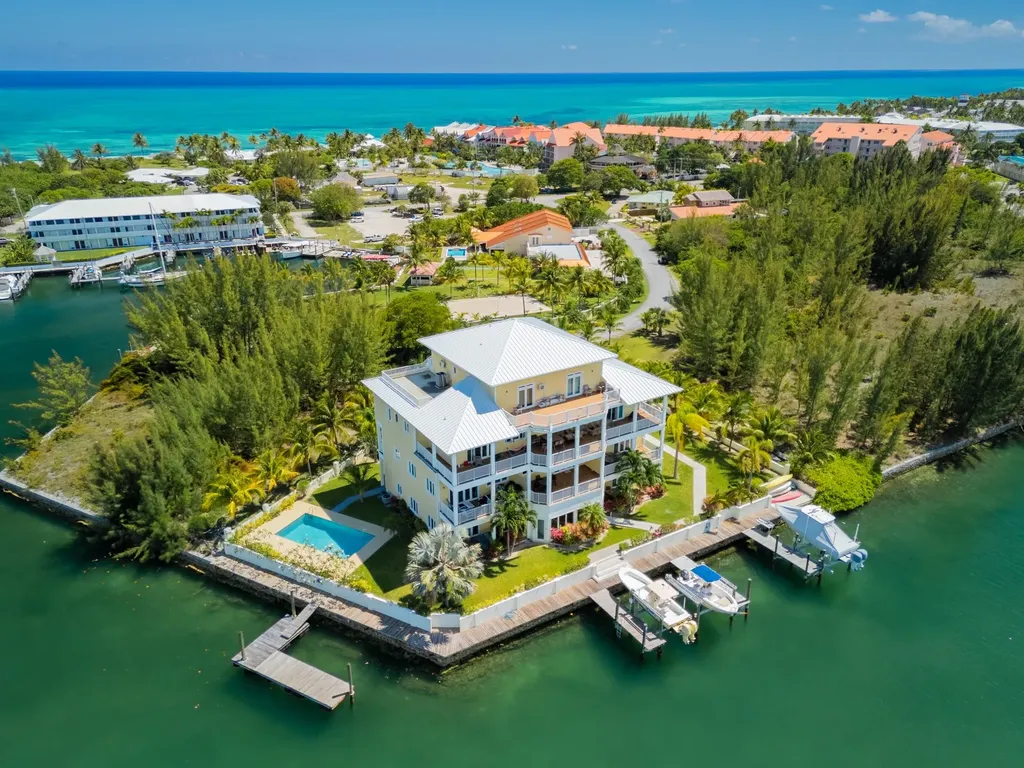 Lucaya Gardens Grand Bahama Freeport BS