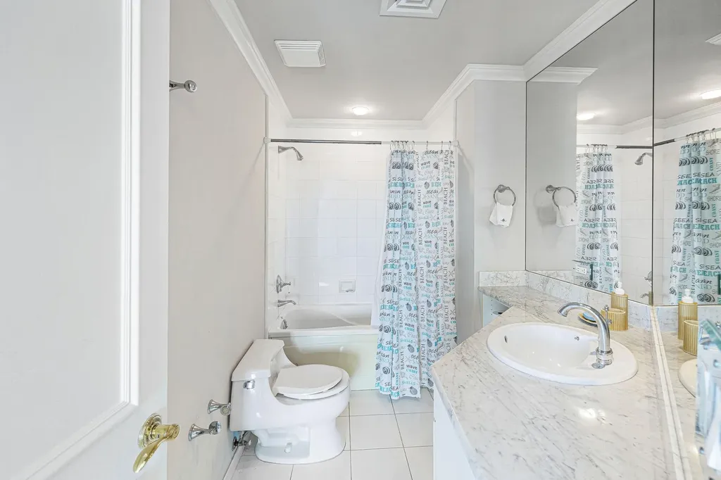 Bay Tower, Bayroc New Providence Paradise Island BS