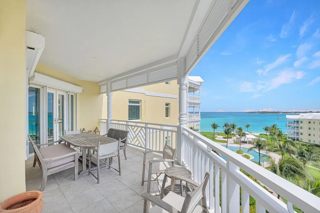 Bay Tower, Bayroc New Providence Paradise Island BS