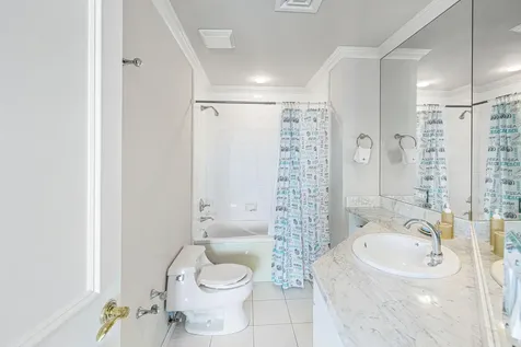 Bay Tower, Bayroc New Providence Paradise Island BS