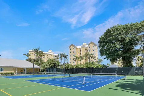Bay Tower, Bayroc New Providence Paradise Island BS