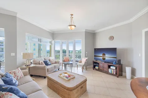 Bay Tower, Bayroc New Providence Paradise Island BS