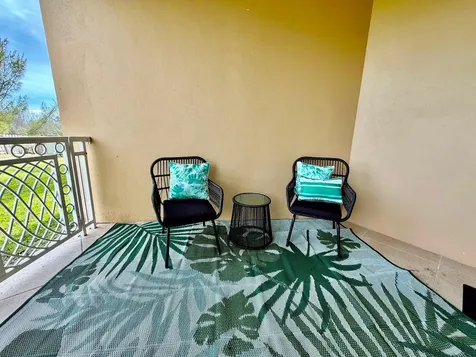 Suffolk Court Grand Bahama Freeport BS