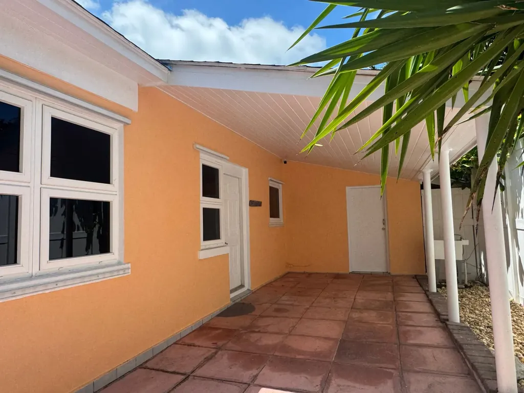 Lofty Twig New Providence Paradise Island BS