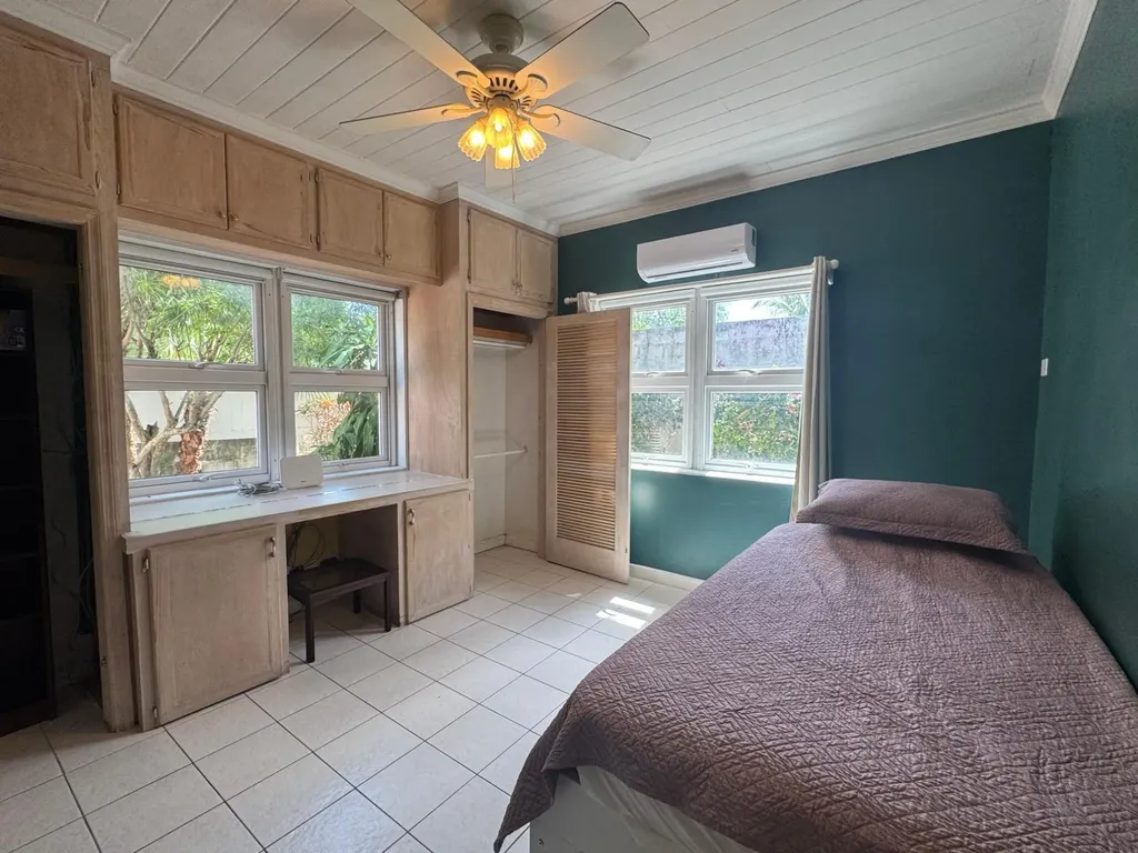 Lofty Twig New Providence Paradise Island BS