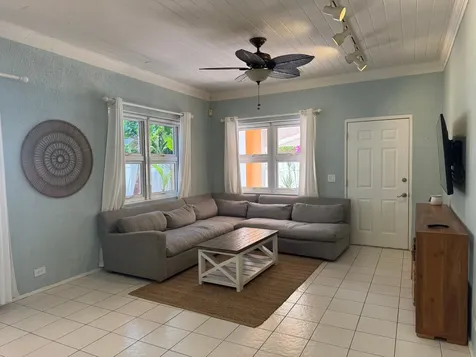 Lofty Twig New Providence Paradise Island BS