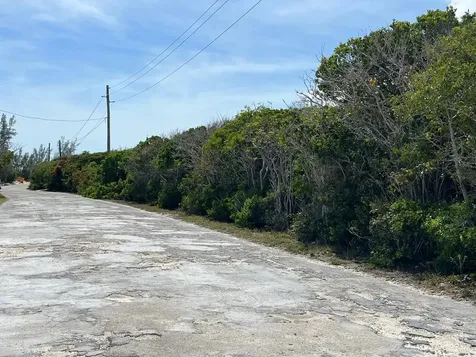 Wandering Shore Drive Eleuthera BS