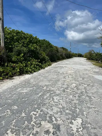 Wandering Shore Drive Eleuthera BS
