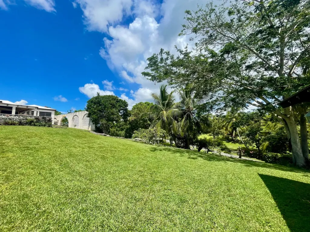 Hillside Park Road 8 New Providence Paradise Island BS