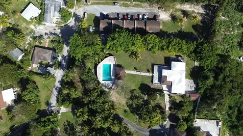 Hillside Park Road 8 New Providence Paradise Island BS