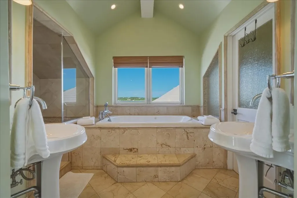 Villa Cc2 February Point Exuma BS