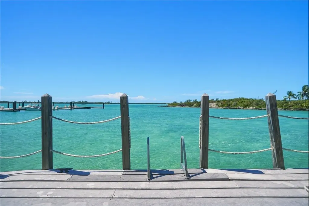 Villa Cc2 February Point Exuma BS