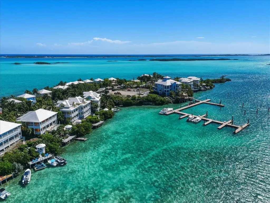 Villa Cc2 February Point Exuma BS