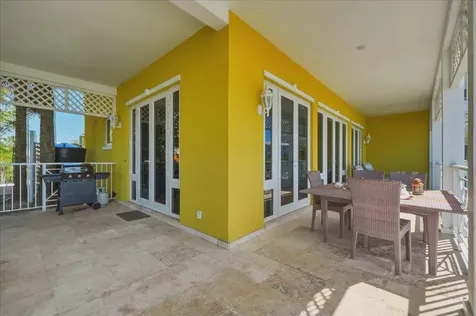 Villa Cc2 February Point Exuma BS