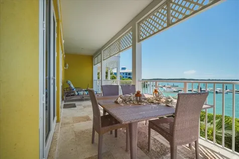 Villa Cc2 February Point Exuma BS
